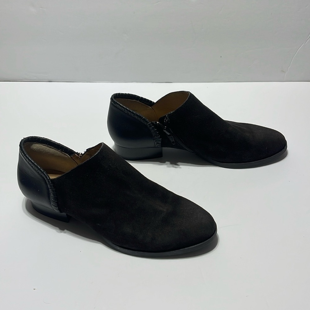 Jack Rogers booties brown suede front black back with zipper side Size 6.5